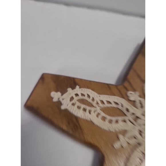 Wood Wall Cross Crucifix Oak Crochet 13" x 9" Hanging Decor Handmade Religious - Picture 7 of 13